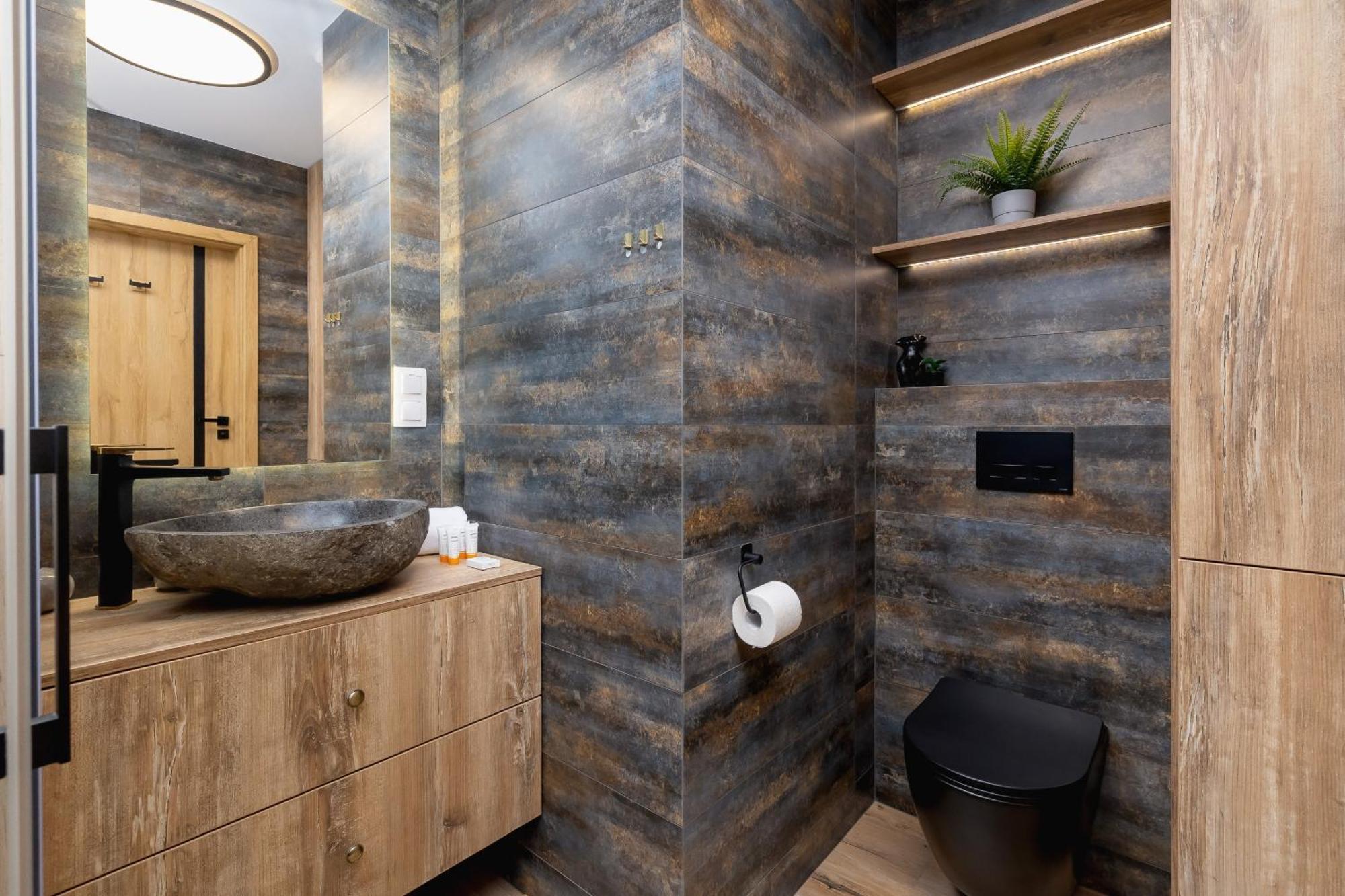 Exclusive Apartment In Katowice With Balcony, Parking, Gym And Sauna By Noclegi Renters Luaran gambar