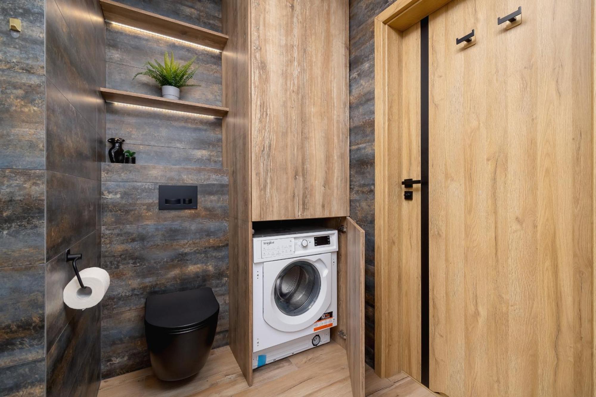 Exclusive Apartment In Katowice With Balcony, Parking, Gym And Sauna By Noclegi Renters Luaran gambar