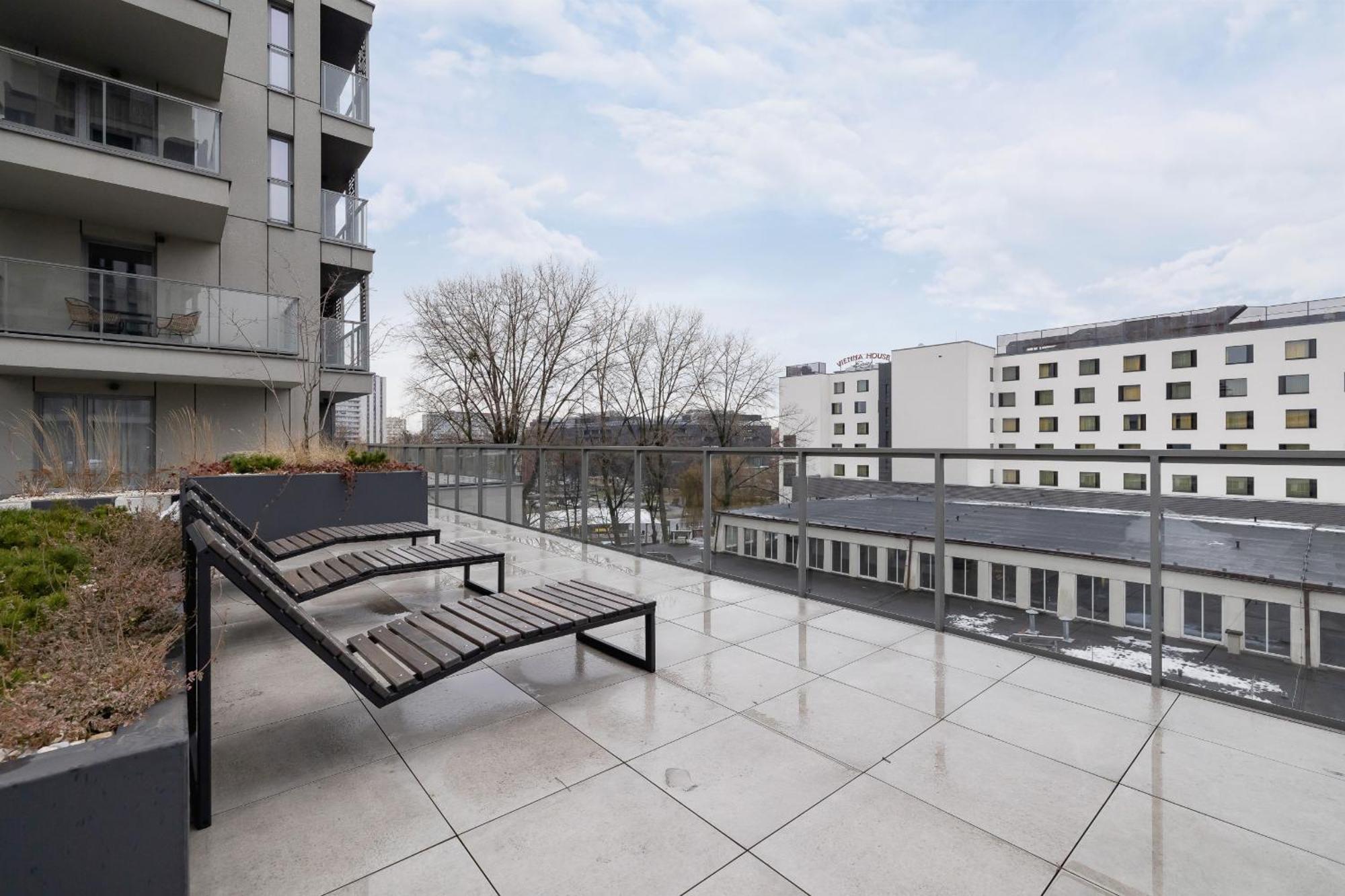 Exclusive Apartment In Katowice With Balcony, Parking, Gym And Sauna By Noclegi Renters Luaran gambar