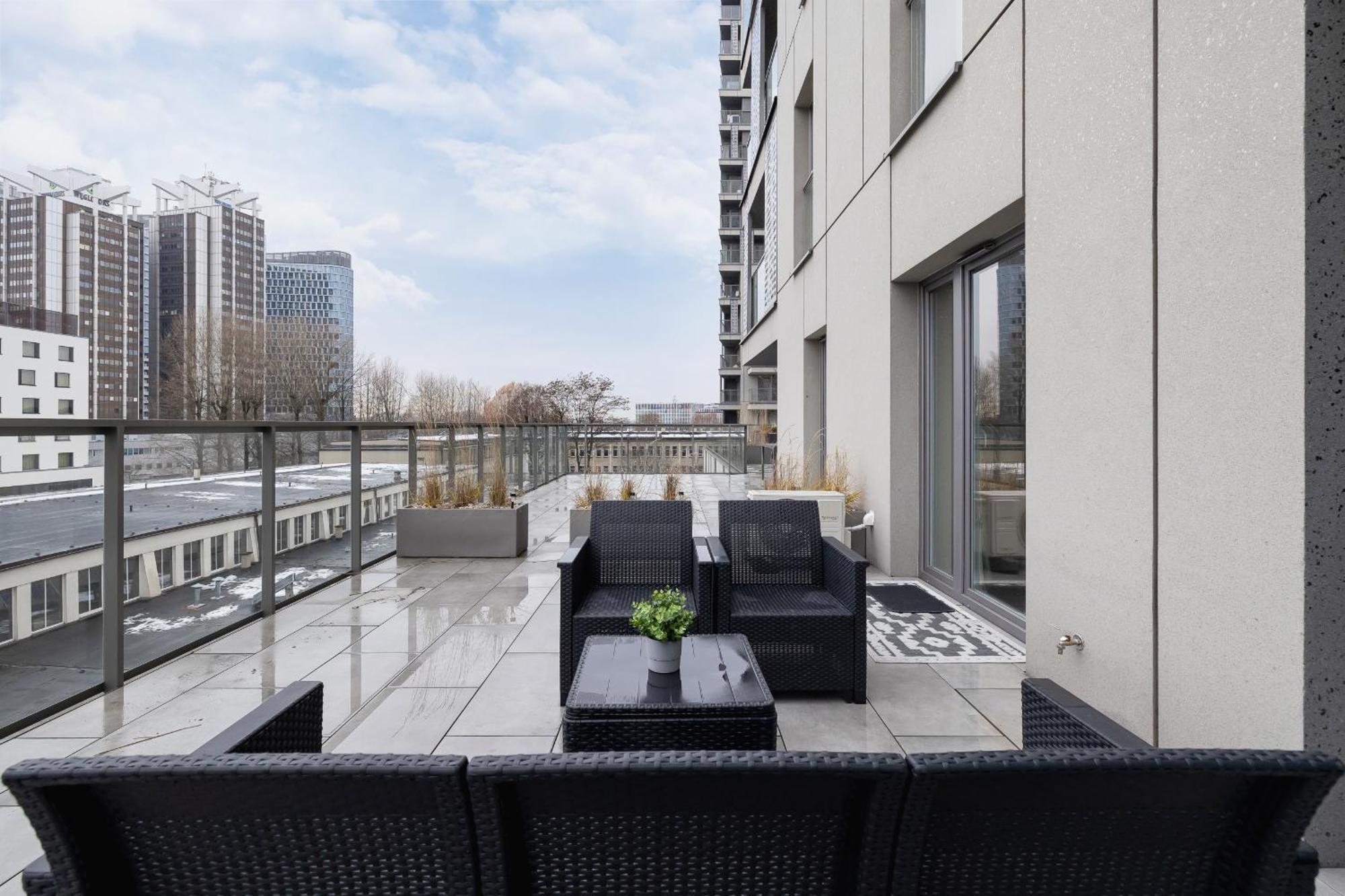 Exclusive Apartment In Katowice With Balcony, Parking, Gym And Sauna By Noclegi Renters Luaran gambar
